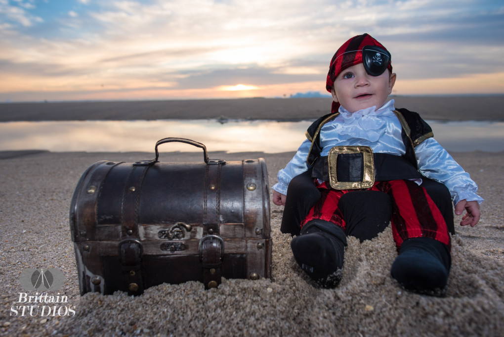 October 27th Bonus: The Pirate is another photo that ended up falling into the cute category, so it’s today’s bonus photo. Charlie typically wakes up around 5 in the morning for a feeding, and this morning was no different. Instead of going back to sleep, we put him in his Pirate outfit and headed to Point Pleasant Beach. The first time we did it was too cold and cloudy from the aftermath of Hurricane Joaquin, so we didn’t bother getting out of the car. A few days later we tried again, and we got there just as the sun was peaking over the ocean. We plopped him in his Bumbo and got a lot of nice shots right as the sun came up, but this one was our favorite overall. 